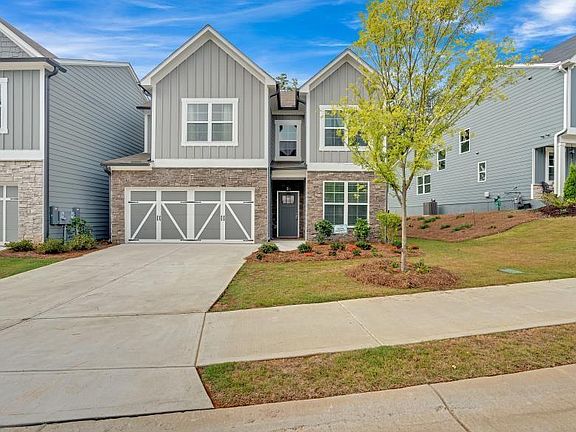 2nd image of 205 Lakeside Pl