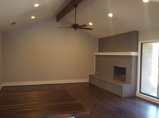 1305 Cindy Ct, Cleburne, TX 76033