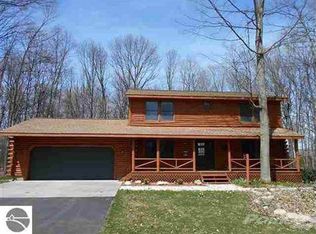 12373 E Lovers Ln, Suttons Bay, MI 49682