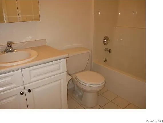25 College Ave #505 — Photo 8
