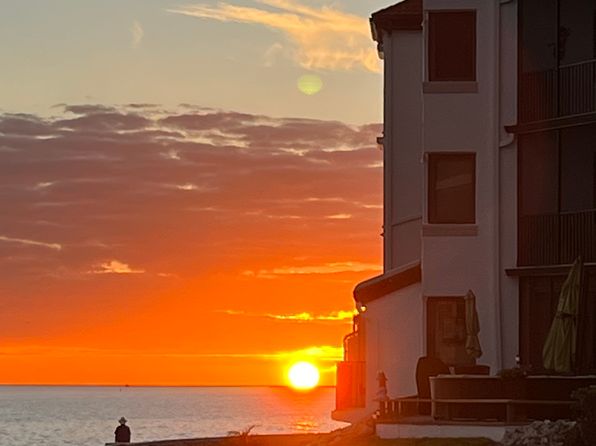 407 La Peninsula Blvd