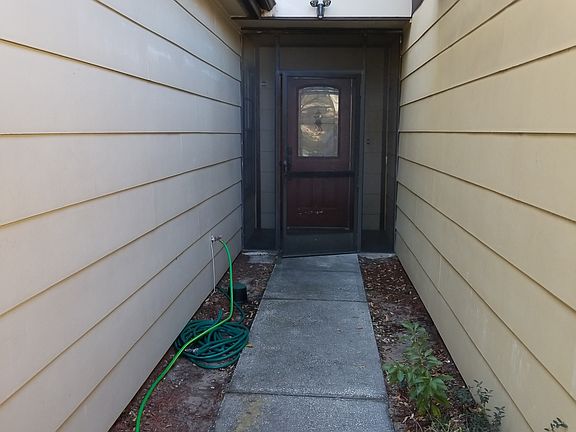 2nd image of 9816 Brownstone Dr