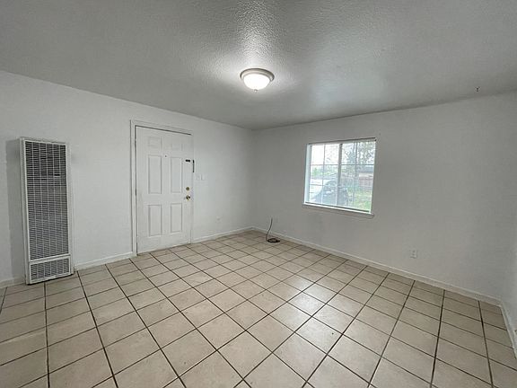 4th image of 7723 Molinos Ave Unit C