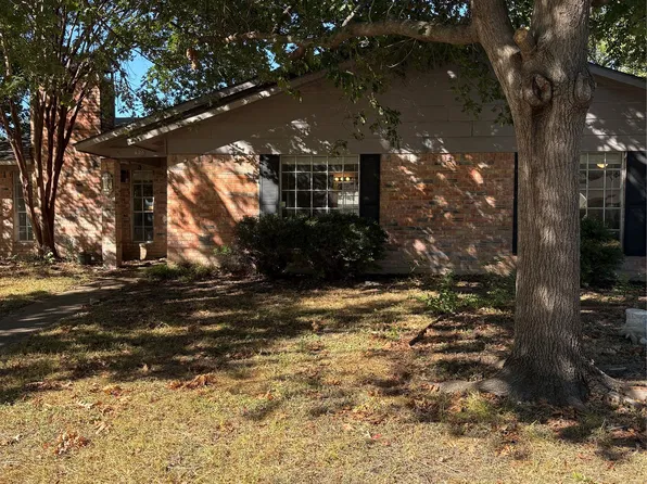 426 Bedford Dr, Richardson, TX 75080