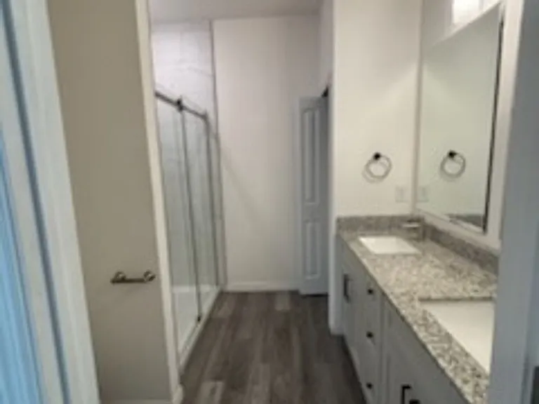 2028 NE 8th Pl — Photo 11