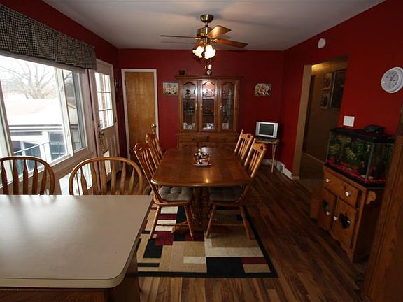 4th image of 3288 Greenway Ave