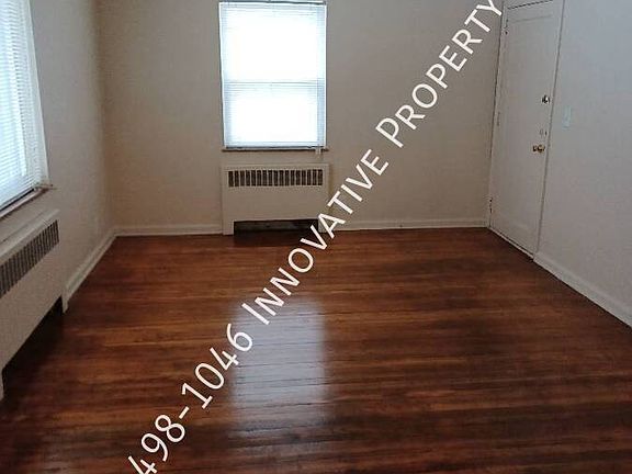 5th image of 712 S Grand Traverse St APT 3