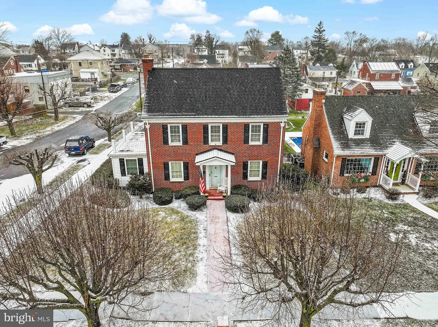400 S Illinois Ave photo 1