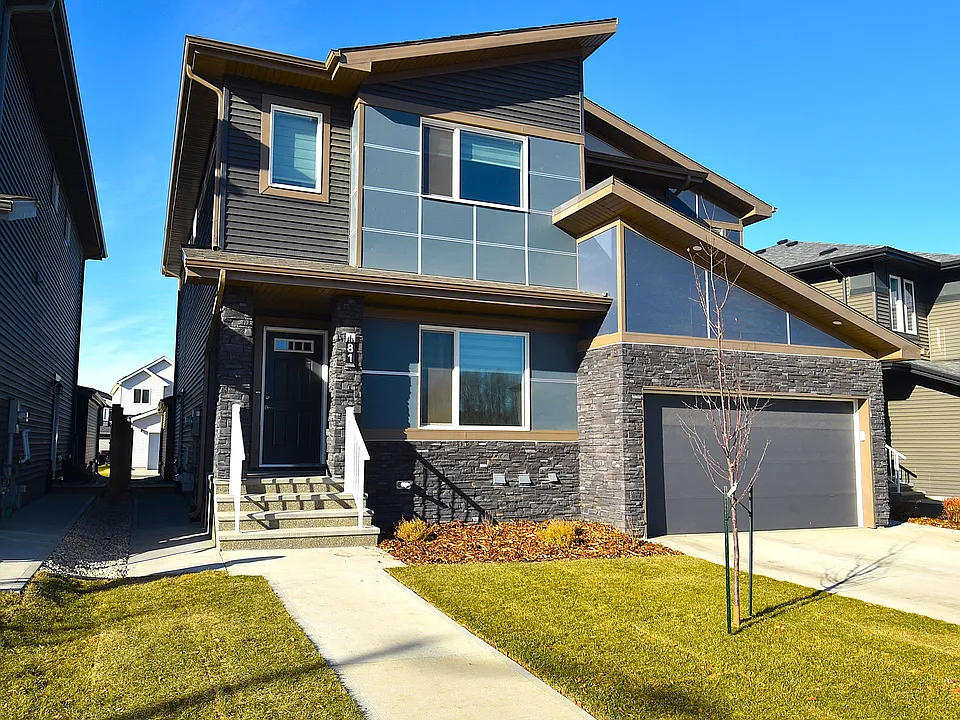 63 Fenwyck Blvd