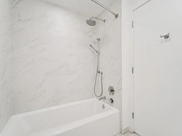 9 Avenue At Port Imperial image 33 of 47