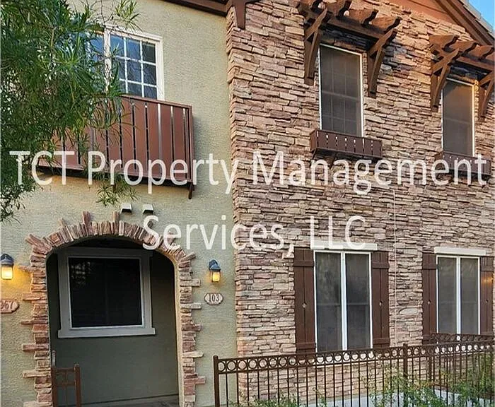 1967 E Frye Rd #103 — Photo 1