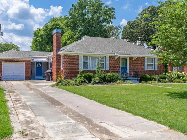 15761 Main St, Town Creek, AL 35672