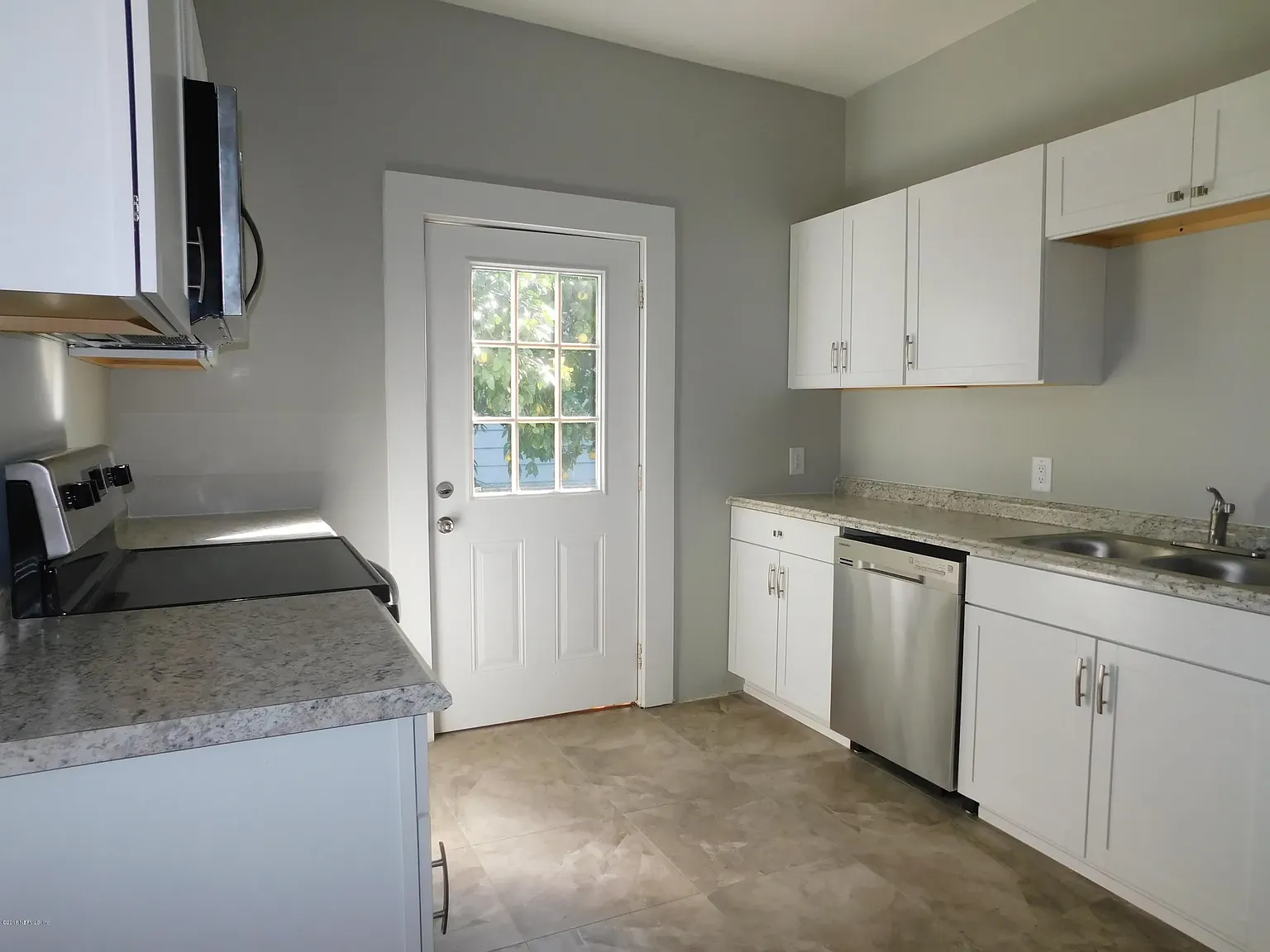 2 bed, 1118 sqft, $1,450 — Photo 4