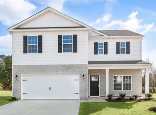 599 Forest Creek Dr, Winston Salem, NC 27107