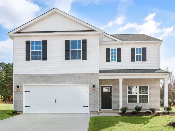 599 Forest Creek Dr, Winston Salem, NC 27107