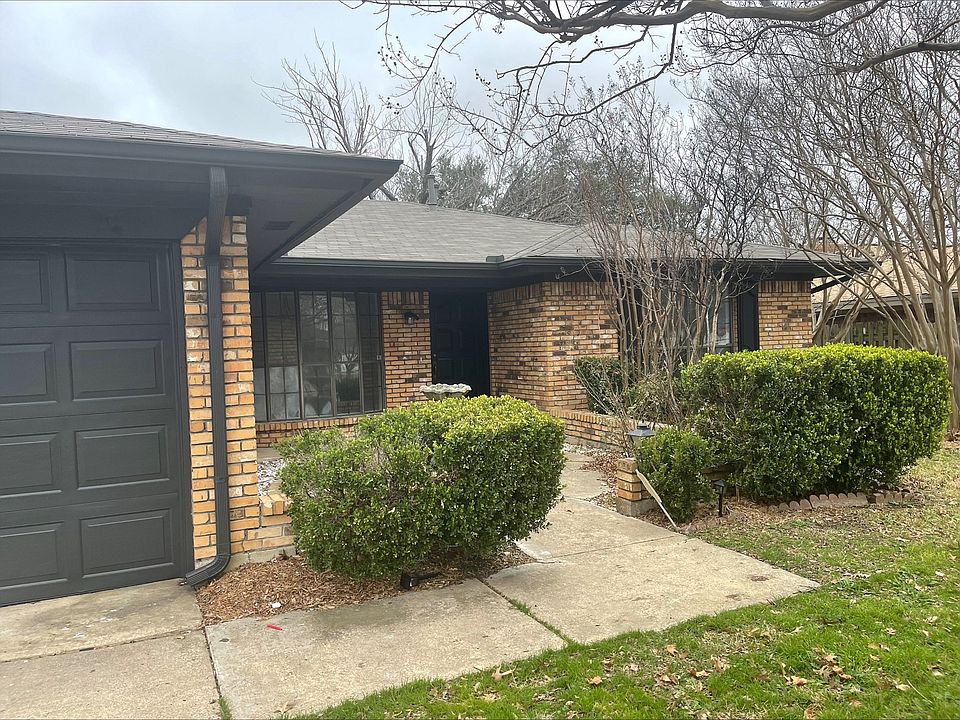 1st image of 1902 Briar Meadow Dr