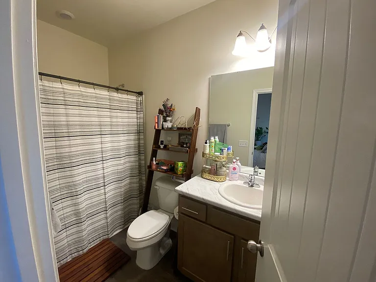 712 Mill Creek Cir — Photo 6