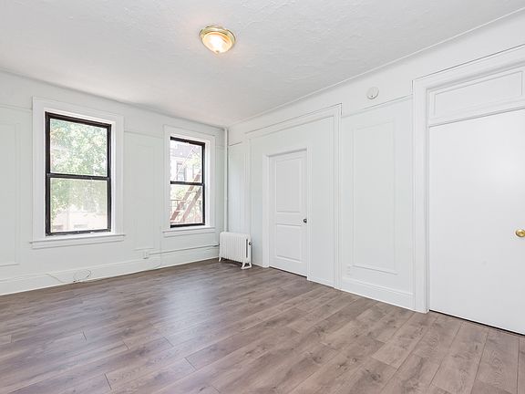 4th image of 31-33 35th St #3E