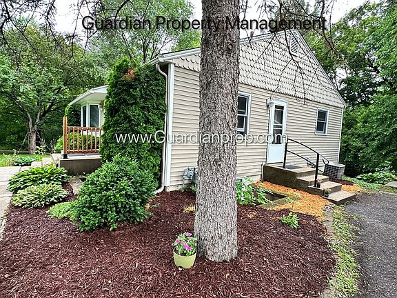 2nd image of 16720 Excelsior Blvd