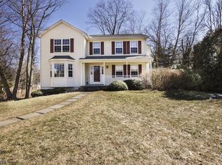 3 Elm St, Stanhope, NJ 07874