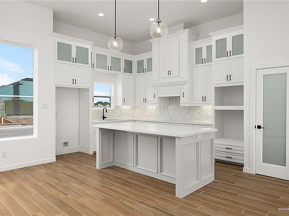 4th image of 1808 Sophia Dr