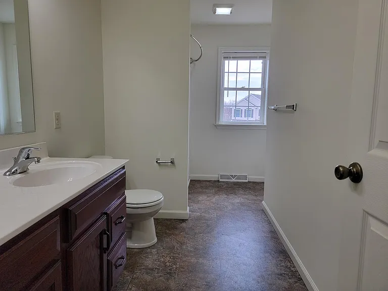 56 Gable Dr — Photo 16