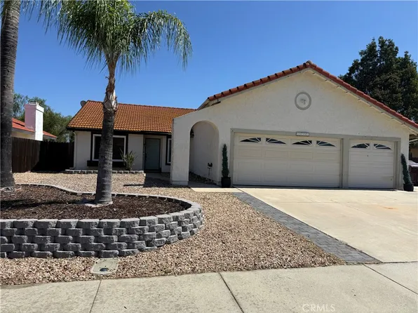 25251 Ridgeplume Dr, Murrieta, CA 92563
