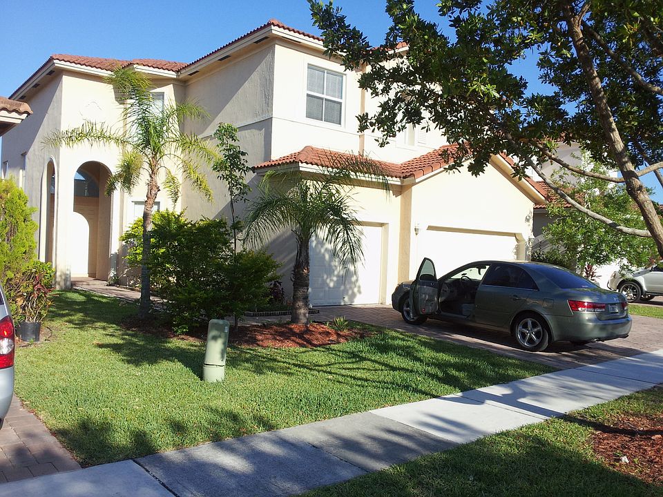 1st image of 2231 NE 41st Ave