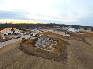 6 S Buffalo Ridge Ct, Lake Winnebago, MO 64034