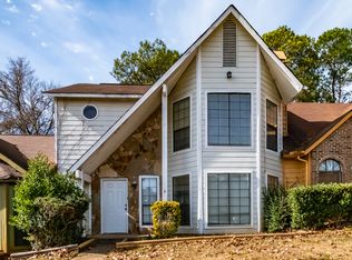 907 Park Gate Pl, Stone Mountain, GA 30083