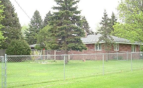 3rd image of 5855 Fairway Ln
