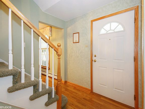2nd image of 10501 Lockwood Ave