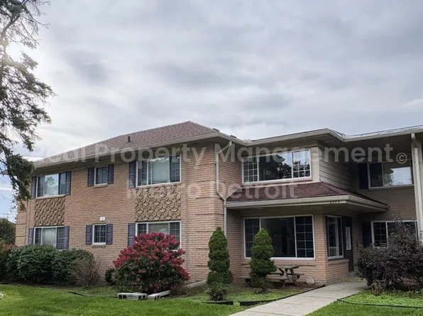 2375 Walton Blvd Unit 20, Rochester Hills, MI 48309
