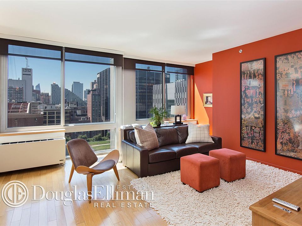 1st image of 225-227 W 60th St #17E