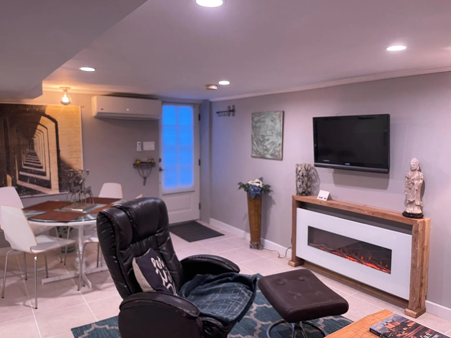 3830 Warren St NW — Photo 2