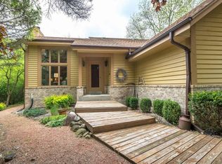 21785 W Lincoln Ave, New Berlin, WI 53146