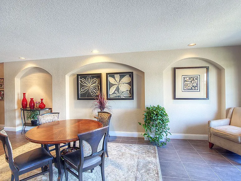 ASHTON PLACE APARTMENTS — Photo 31