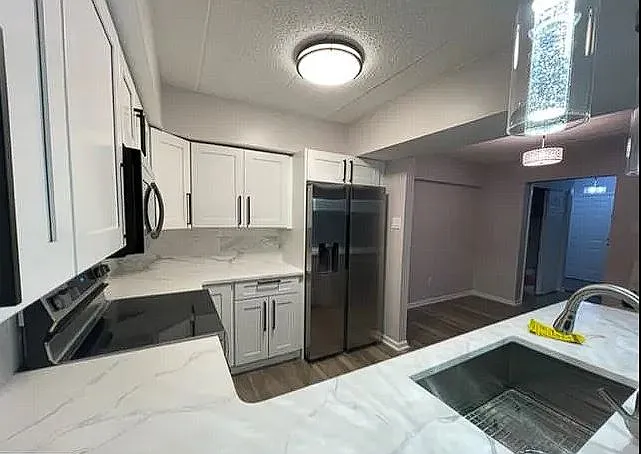 922 Washington Pl #22 — Photo 5