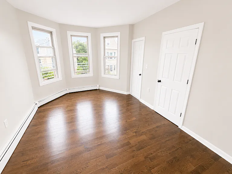 449 S 12th St #2 — Photo 4