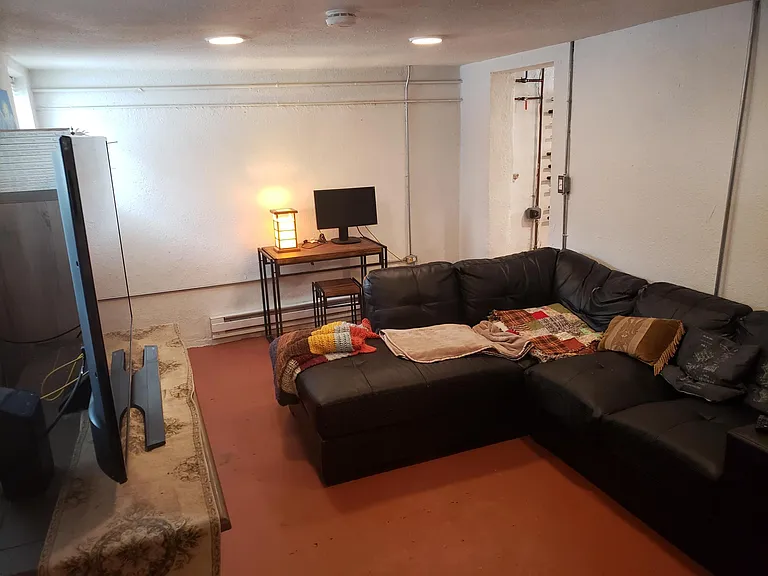 1818 E 23rd Ave — Photo 11