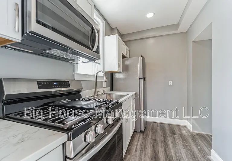 4806 Liberty Heights Ave #4 — Photo 6
