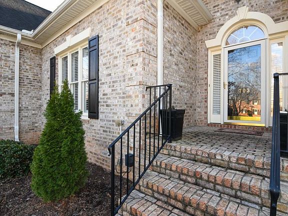 2nd image of 703 Glendevon Ct