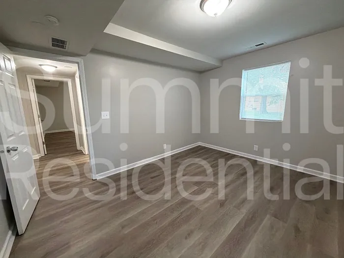 4713 Walnut Grove Ave — Photo 5