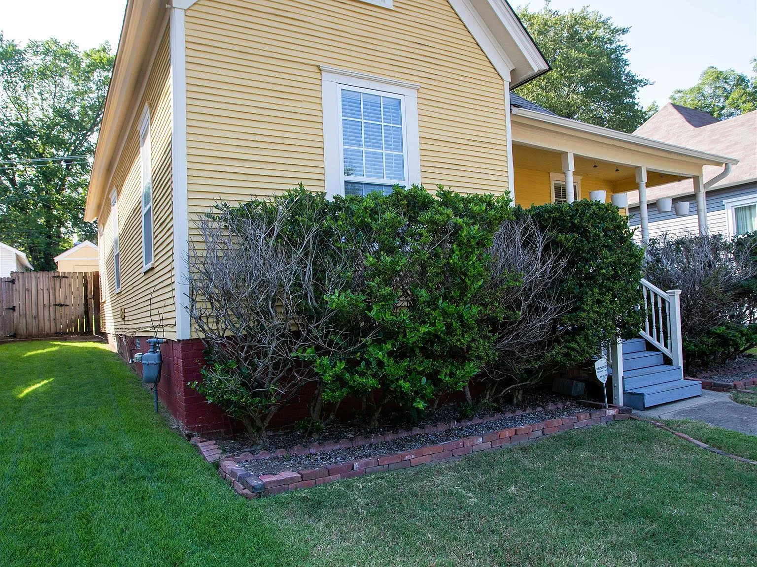 3 bed, 2.0 bath, 1194 sqft, $1,495 — Photo 4