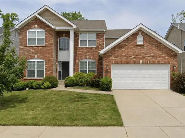 965 Arbor Run Ct, Ballwin, MO 63021
