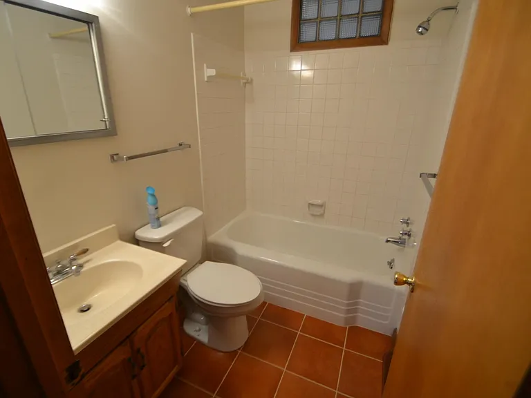 1111 Preston Dr — Photo 13