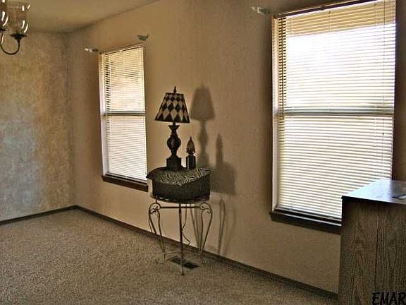 4th image of 3609 Bland Dr