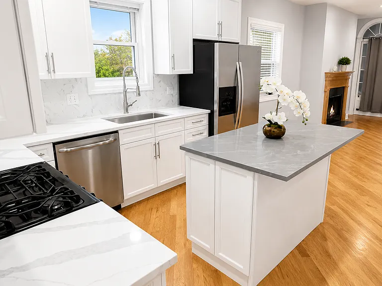 Beautifully updated kitchen
