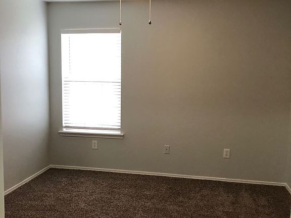 5th image of 3700 Eagle Crest Dr