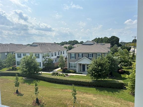 4th image of 1720 Vankar Dr #307